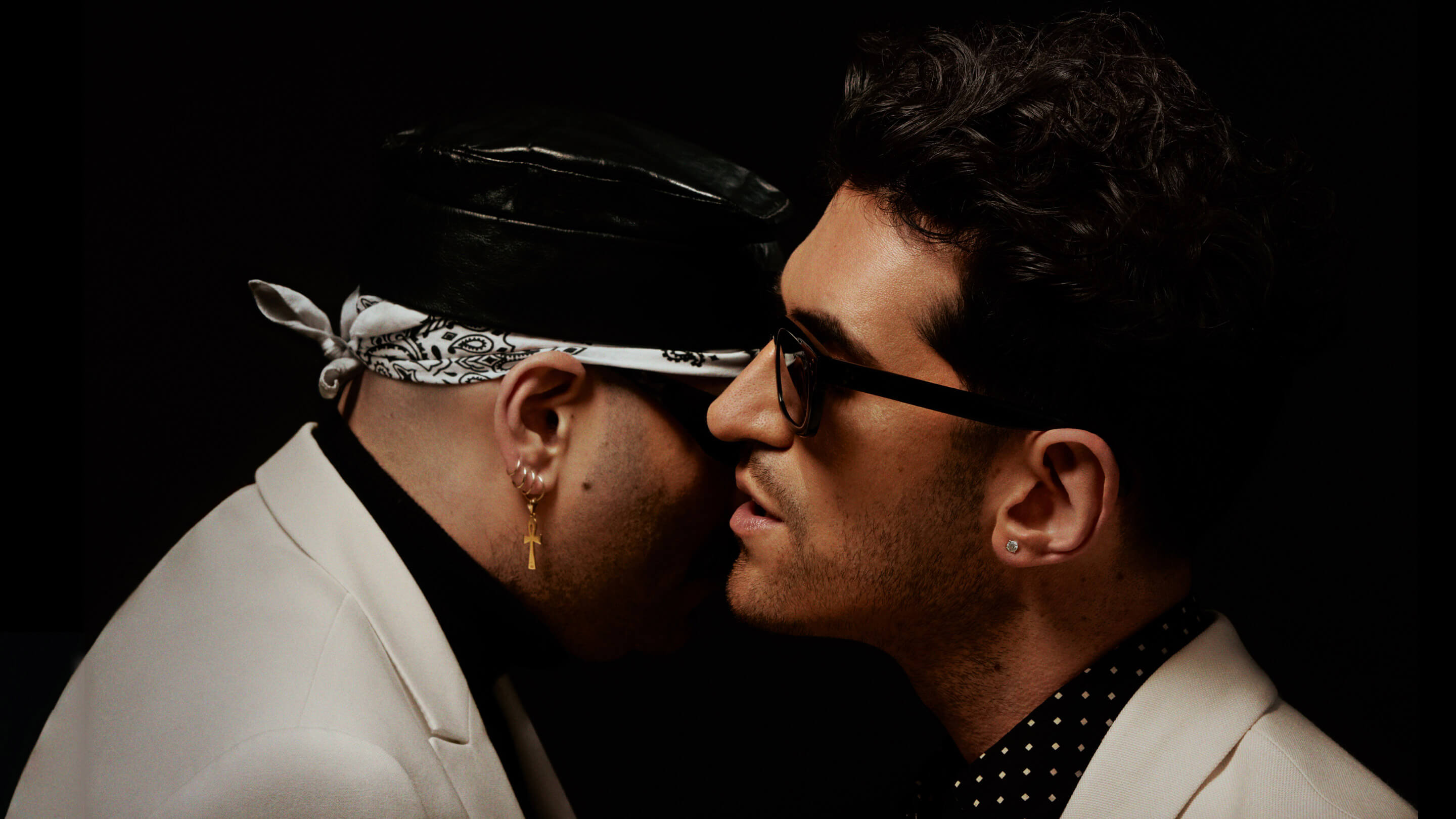 Chromeo Background